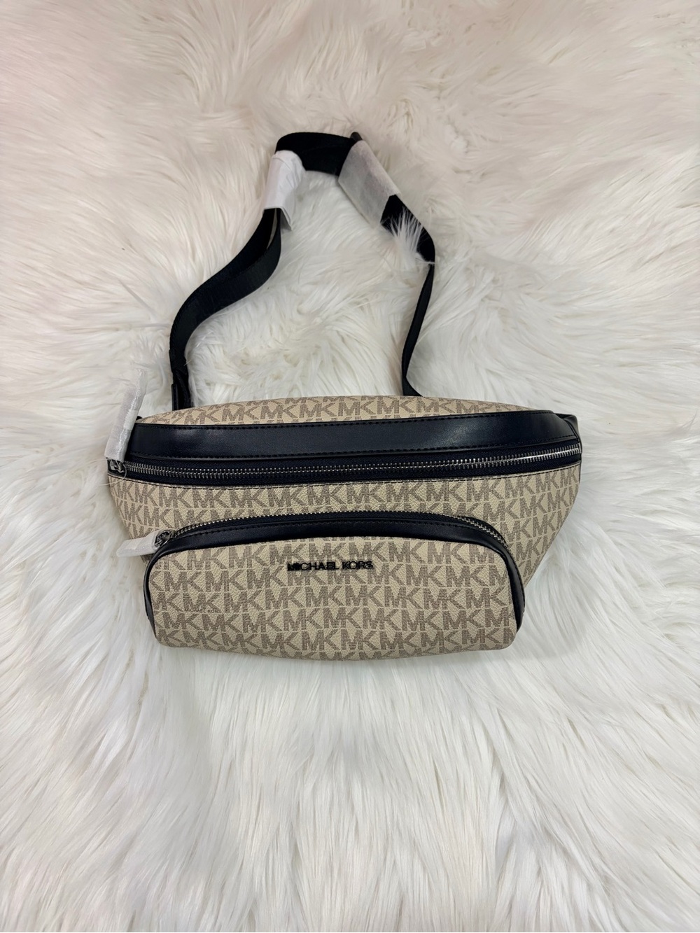 Michael Kors Beige Fanny Pack✨Brand New